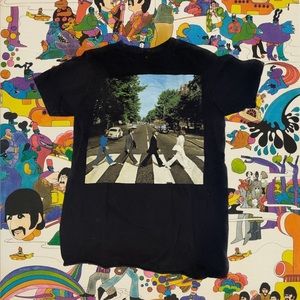 Women’s Medium Beatles T-shirt